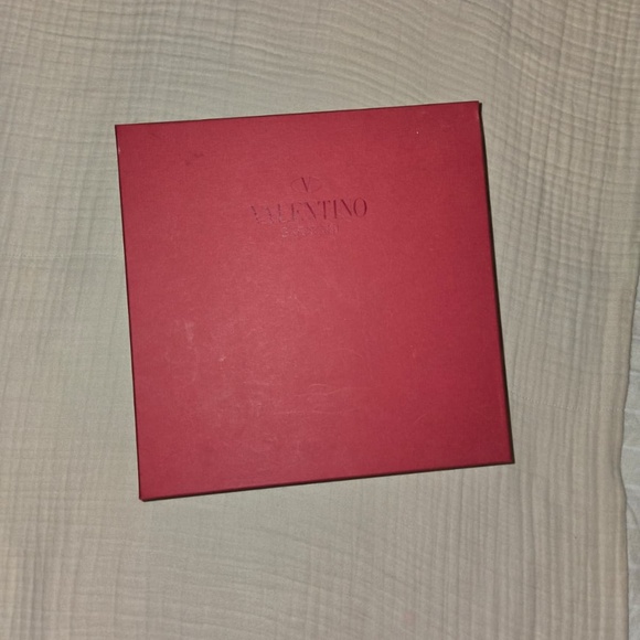 Valentino silver sneakers - Picture 2 of 9